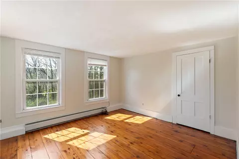 Bedroom - 6929 E Swamp Rd, Conesus, NY 14435 photo 4 of 5