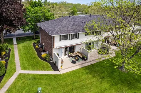 38 Holiday Harbour, Canandaigua, NY 14424