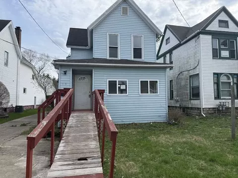 15 Maple St, Batavia, NY 14020