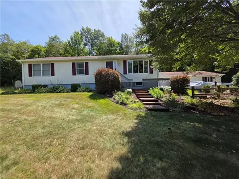 11734 Kelly Hill Rd, Caton, NY 14871