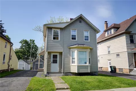 63 Langslow St, Rochester, NY 14620