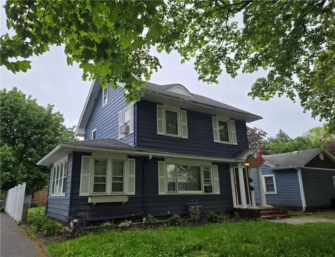 182 Elmtree Rd, Rochester, NY 14612