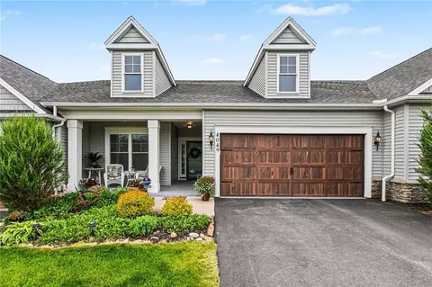 4049 St James Pkwy, Canandaigua, NY 14424