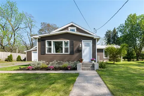 437 E State St, Albion, NY 14411