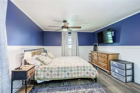 Bedroom - 76 E Wright Ave, Waterloo, NY 13165 photo 4 of 7