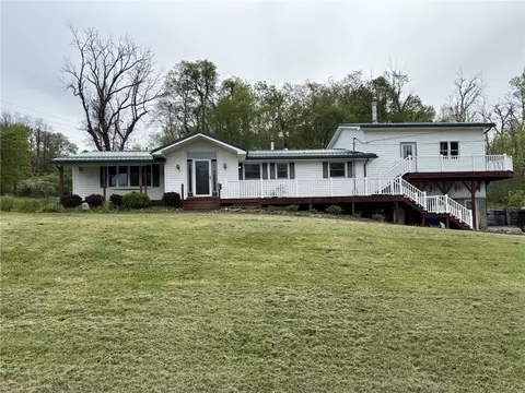 5071 Holley Byron Rd, Holley, NY 14470