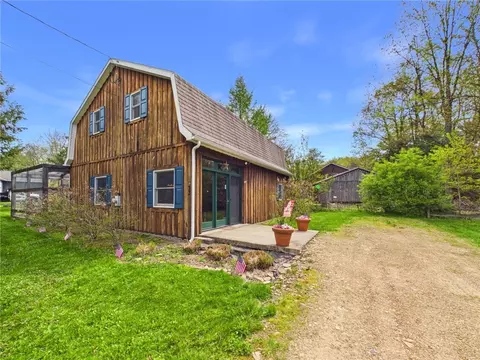 73 Derosia Rd, Lafayette, PA 16738