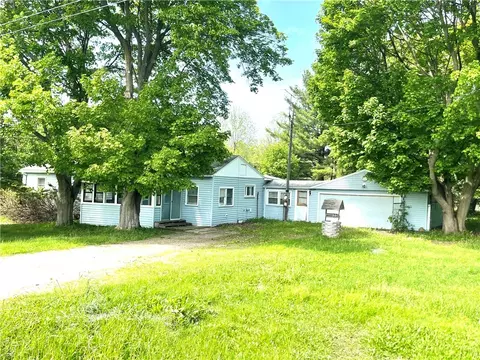 7395 Black Street Rd, Le Roy, NY 14482
