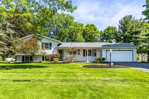 274 Parkview Dr, Rochester, NY 14625