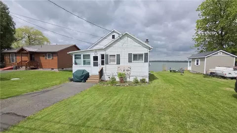 6431 State Route 90 N, Aurelius, NY 13034