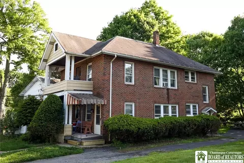 103 Weeks St, Jamestown, NY 14701