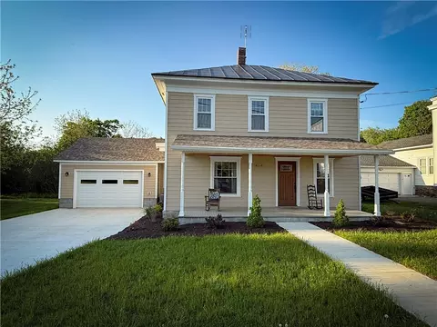 2052 Harwood Dr, Sandy Creek, NY 13145