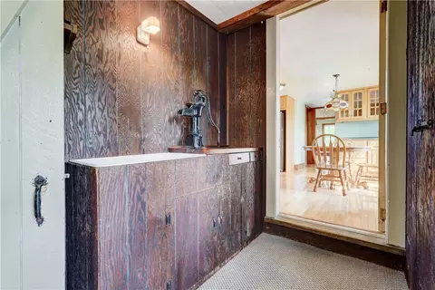 Entry Way - 7786 E Main St, Lima, NY 14485 photo 4 of 7