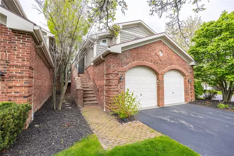10 Mountain Ash Trl, Webster, NY 14580