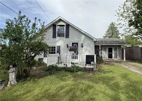 905 Spruce St, Southport, NY 14904