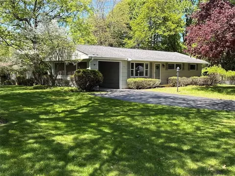 570 Marsh Rd, Pittsford, NY 14534
