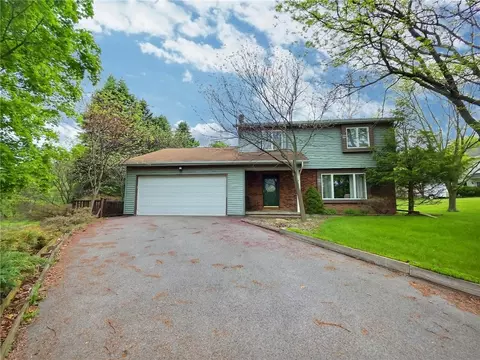 7 Hillview Dr, Springport, NY 13160