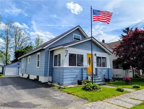 418 Phoenix Ave, Southport, NY 14904