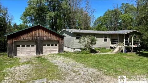 5386 Dean Rd, Stockton, NY 14784