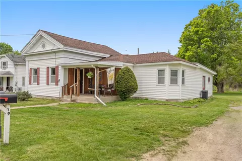 19 Oak Hill St, Hornellsville, NY 14807