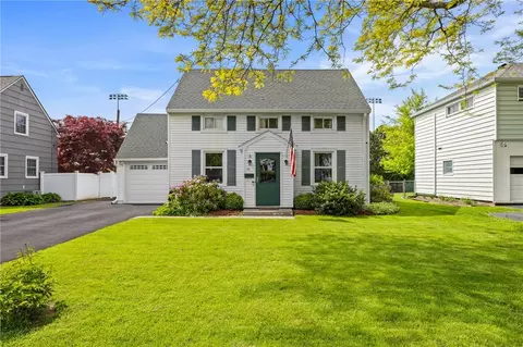 75 Brooklawn Dr, Rochester, NY 14618