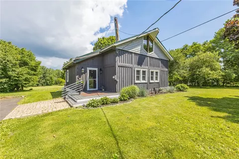 6869 Cadyville Rd, Livonia, NY 14487