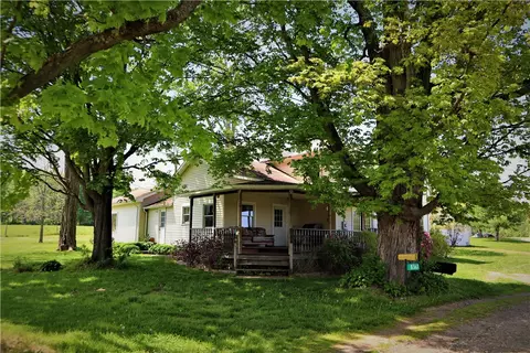 8361 Lockwood Rd, Caneadea, NY 14717