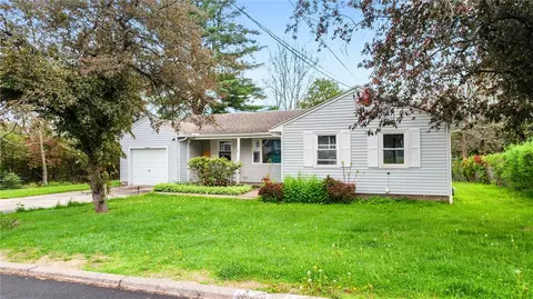 19 Sunset Dr, Norwich, NY 13815