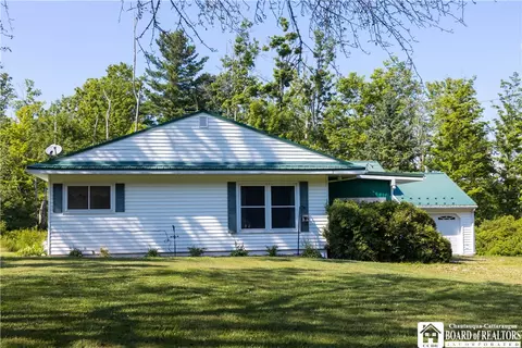 5016 Stoneledge Rd, North Harmony, NY 14710