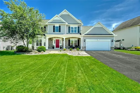 215 Emery Run, Greece, NY 14612