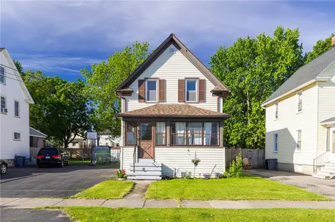 212 E Maple Ave, East Rochester, NY 14445