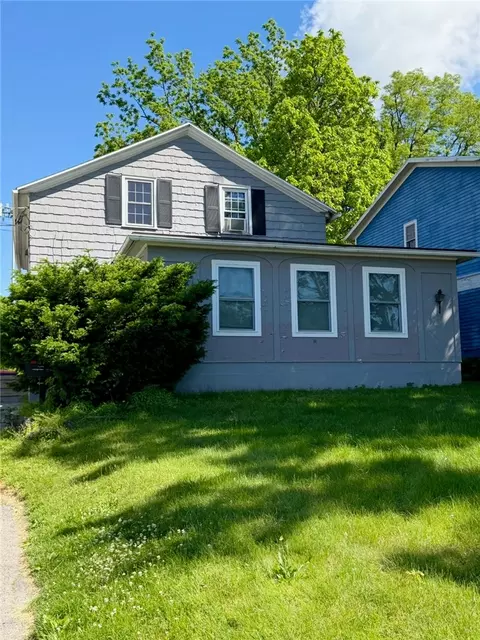 1854 Penfield Rd, Penfield, NY 14526