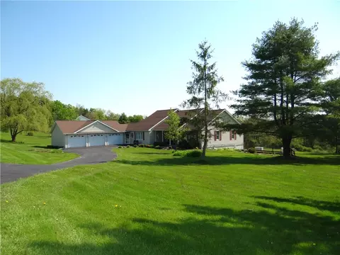 468 Veteran Hill Rd, Veteran, NY 14845