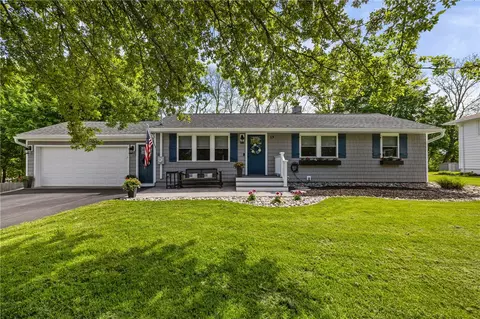 19 Dryer Ave, Victor, NY 14564
