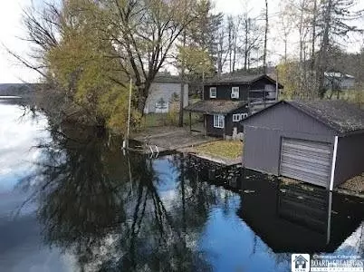 8216 Glasgow Road On The Lk, Pomfret, NY 14718
