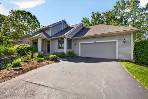 72 Woodcliff, Perinton, NY 14450