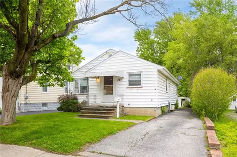227 E Chestnut St, East Rochester, NY 14445