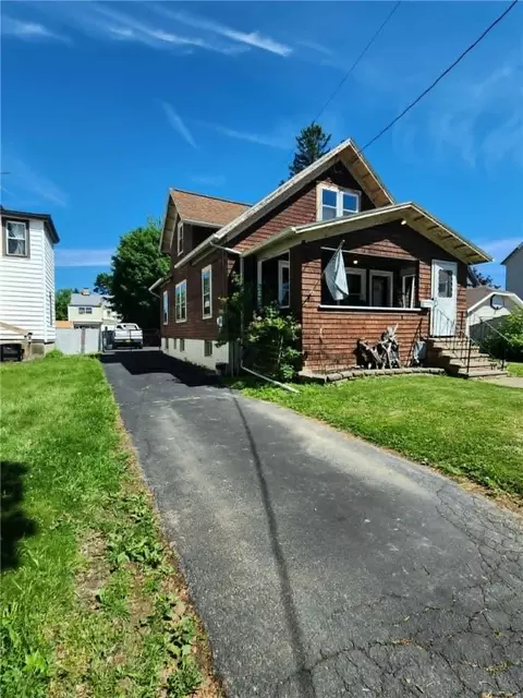 554 Cypress St, Elmira, NY 14904