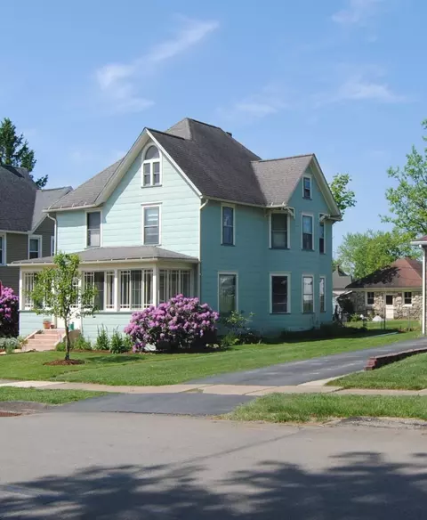 11 Park Ave, Kane, PA 16735