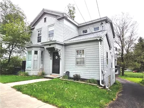 146 E Main St, Morris, NY 13808