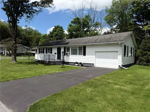 10 Flynn St, Walton, NY 13856
