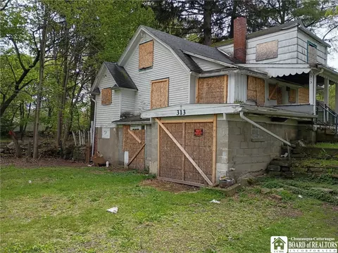 120 W Green St #R, Olean, NY 14760