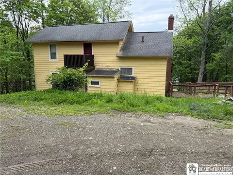 65 English St, Jamestown, NY 14701