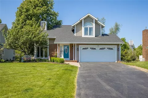 12 Hayfield, Pittsford, NY 14534