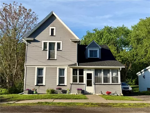 2048 Ridge Rd, Ontario, NY 14519