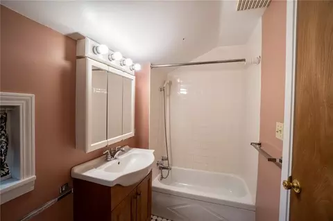 Bath - 3100 Griffin Rd, Riga, NY 14428 photo 3 of 3