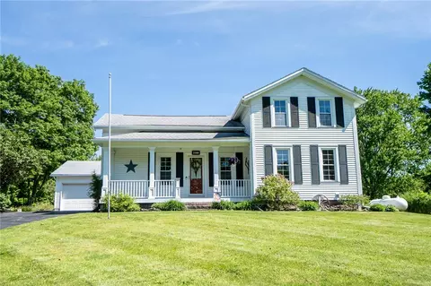 Exterior - 3100 Griffin Rd, Riga, NY 14428 photo 2 of 9