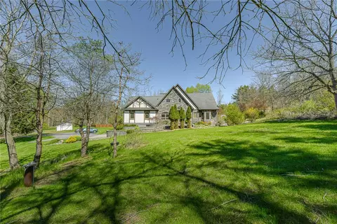 Exterior - 40 Hon Falls 5 Pts Rd, Rush, NY 14543 photo 2 of 14