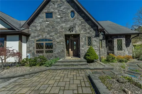 Exterior - 40 Hon Falls 5 Pts Rd, Rush, NY 14543 photo 3 of 14