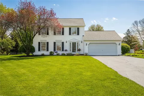 462 Dunwoody Xing, Webster, NY 14580